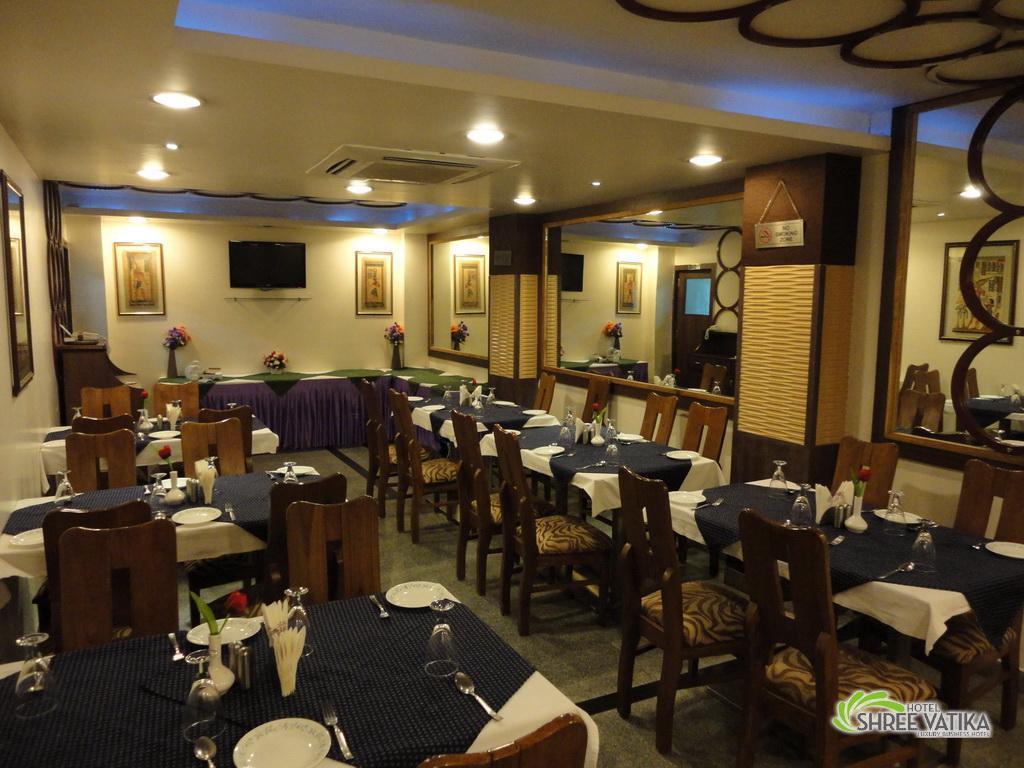 Hotel Shree Vatika Bhopal Ngoại thất bức ảnh