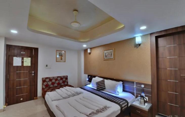 Hotel Shree Vatika Bhopal Ngoại thất bức ảnh