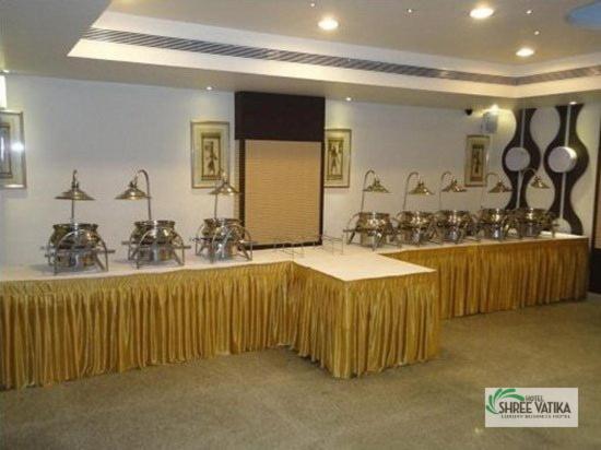 Hotel Shree Vatika Bhopal Ngoại thất bức ảnh